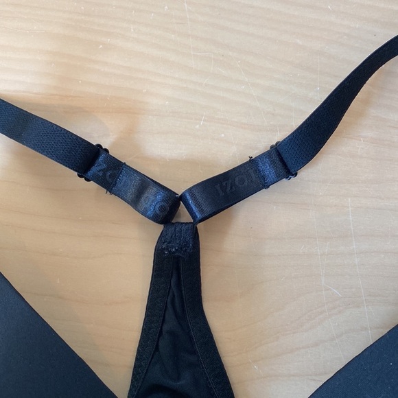 IZOD women's size 42D black underwire padded front closure lace bra Racerback - Picture 6 of 7